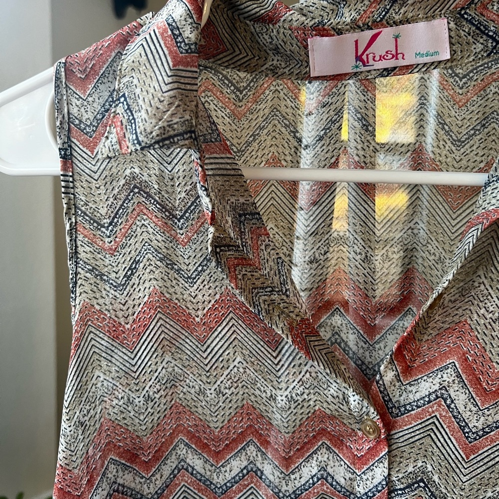 Printed High-Low Top - Picture 3 of 5